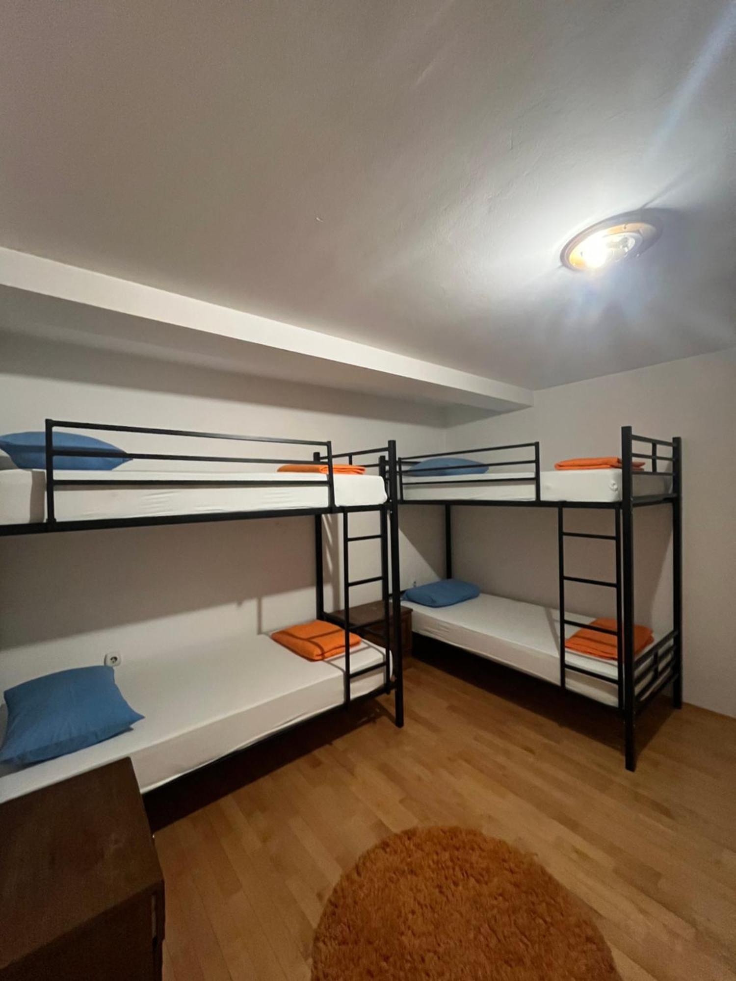 Blue Orange Hostel Скопье Экстерьер фото