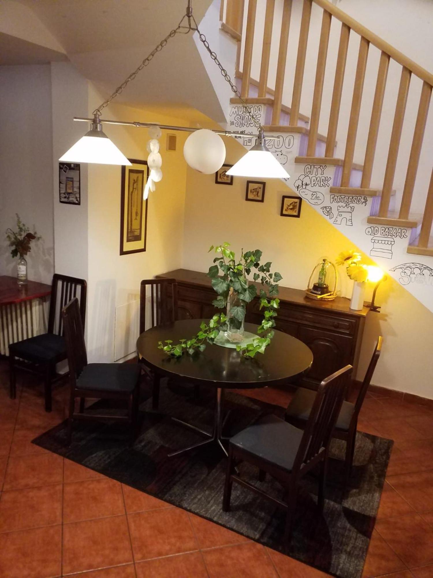 Blue Orange Hostel Скопье Экстерьер фото